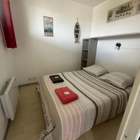 Apartment T2 Bord De Plage, Residence Bleu Marine 46